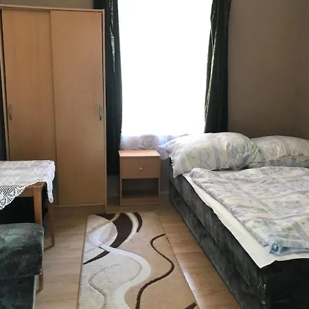 Charlie Földszint, 8 Fős, 100m2-es Apartman Appartamento *